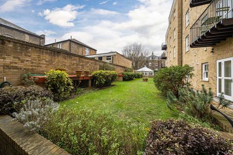 1 bedroom flat for sale, Amwell Street, London EC1R