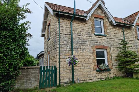 3 bedroom semi-detached house to rent, Norbeck Lane, Lincoln,