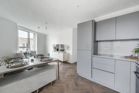 1 bedroom flat to rent, Lynne Court, London