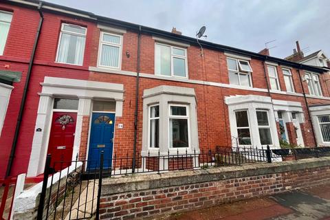 3 bedroom terraced house to rent, Laburnum Avenue, Wallsend NE28