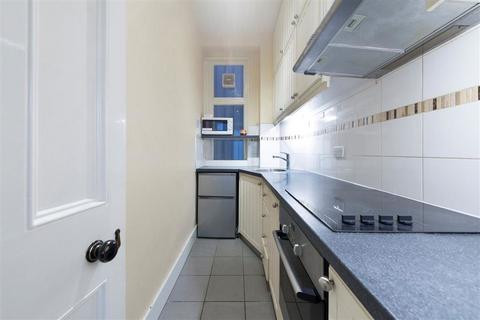 2 bedroom flat to rent, Ridgmount Gardens, London WC1E