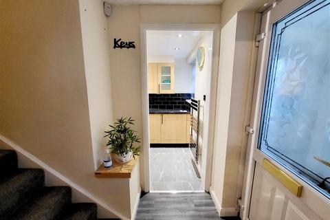 3 bedroom terraced house to rent, The Tideway, Rochester