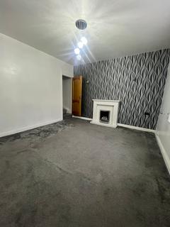 4 bedroom terraced house to rent, Cross Mount Street, Batley, WF17