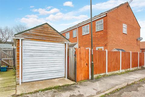 2 bedroom end of terrace house for sale, Station Road, Chesterfield S43