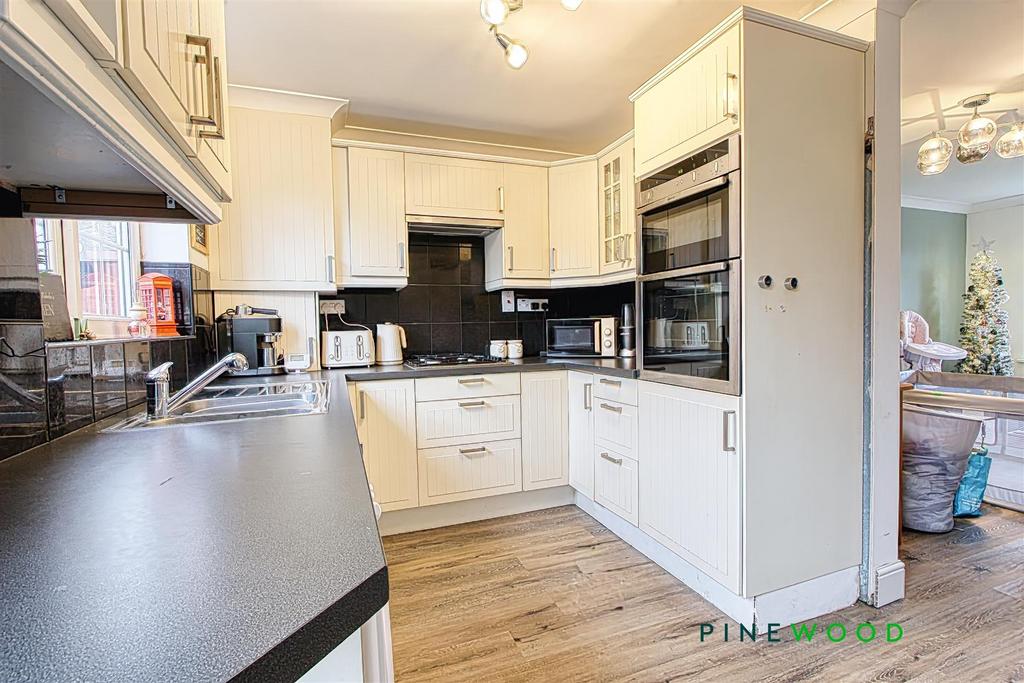 Kitchen diner