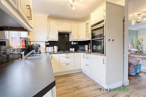 undefined, Station Road, Chesterfield S43