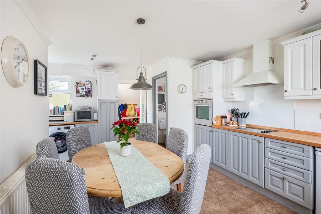 15 Withers Way-4.jpg
