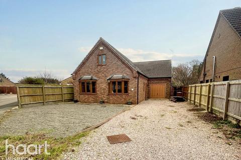 4 bedroom detached house for sale, Churchfield Way, Wisbech St Mary