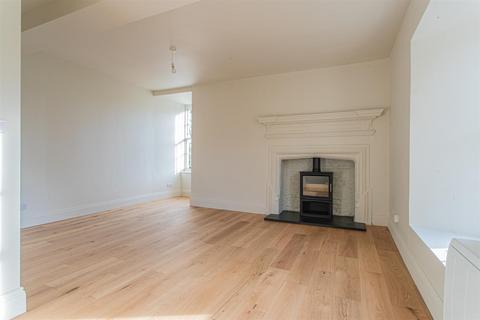 2 bedroom flat for sale, Westwells, Neston, Corsham