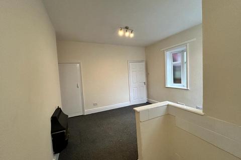 3 bedroom house to rent, Lewis Street, Eccles,