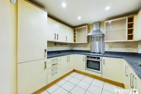 2 bedroom flat for sale, Brightwen Grove, Casel Court, HA7