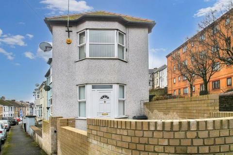 1 bedroom property for sale, Holland Street, Ebbw Vale, Blaenau Gwent, NP23 6HY