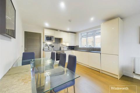 3 bedroom apartment for sale, Magenta Lodge, London NW9