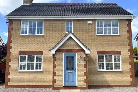 4 bedroom detached house to rent, Lidgate Close, Botolph Grn, Peterborough, PE2 7ZA