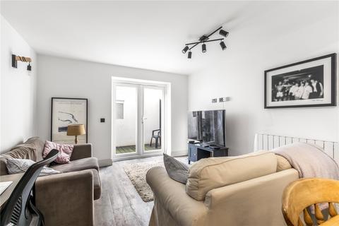 1 bedroom apartment to rent, Millers Terrace, London, E8