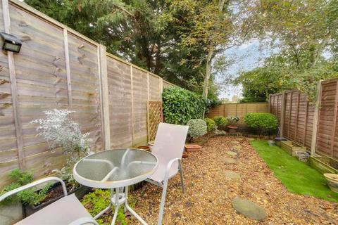 2 bedroom terraced house for sale, Lambourn Chase, Radlett WD7