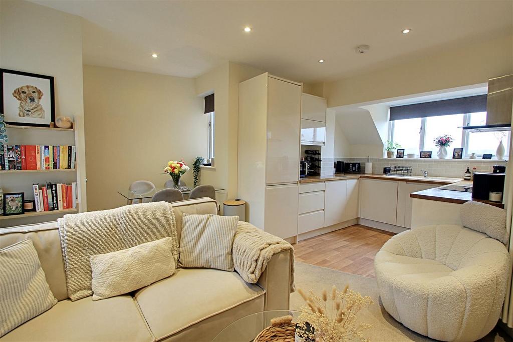 Kitchen Reception.jpg