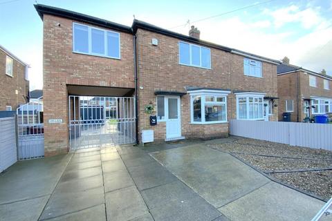 3 bedroom semi-detached house for sale, Westhill Road, Grimsby