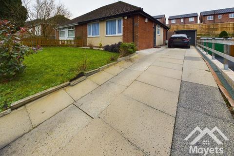 2 bedroom bungalow to rent, 168 Haslingden Road, Blackburn. Lancs. BB2 3HQ