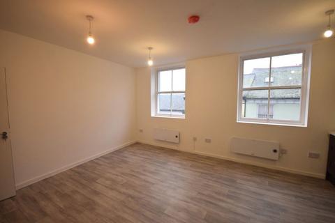 1 bedroom flat to rent, High Street, Bideford, Devon