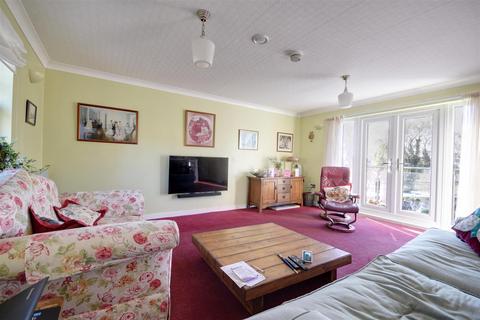 3 bedroom detached house for sale, Rye Road, Newenden