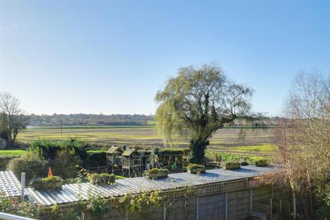 3 bedroom detached house for sale, Rye Road, Newenden