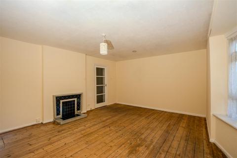 2 bedroom flat for sale, Fairmead Court, Forest Avenue, Chingford