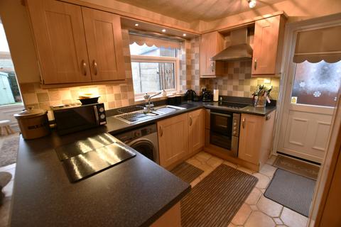 3 bedroom semi-detached house for sale, Ffordd Mabon, Llay, LL12