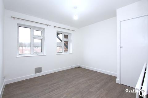 2 bedroom flat to rent, Mallard Way, Mallard Court Mallard Way, NW9