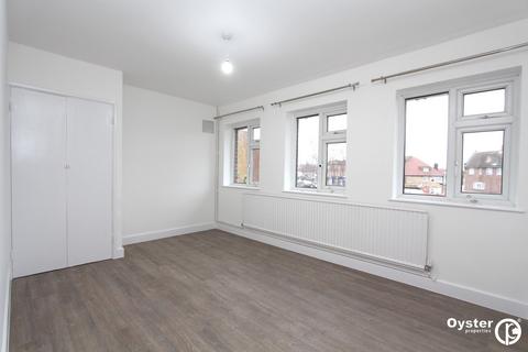 2 bedroom flat to rent, Mallard Way, Mallard Court Mallard Way, NW9