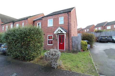 2 bedroom end of terrace house to rent, Park Royal, Herne Bay