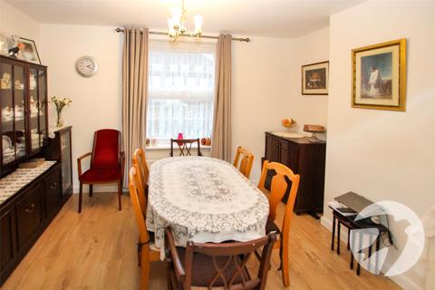 3 bedroom semi-detached house for sale, Dunkery Road, London, SE9