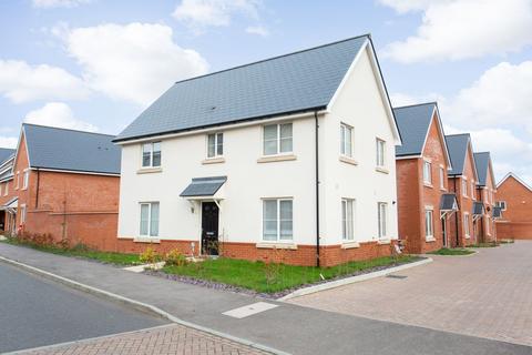 4 bedroom detached house for sale, Tudor Dragon Close, Canterbury, CT1