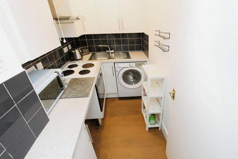 1 bedroom flat for sale, Lochwinnoch PA12