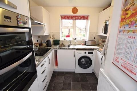 2 bedroom detached bungalow for sale, Goosefield Close, Market Drayton, Shropshire