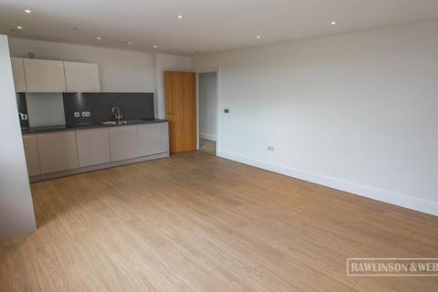 2 bedroom apartment to rent, 2Pemberton Road, East Molesey KT8