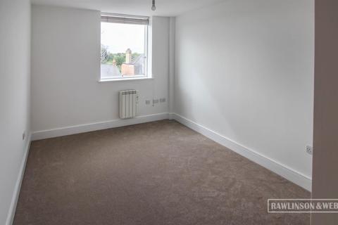 2 bedroom apartment to rent, 2Pemberton Road, East Molesey KT8