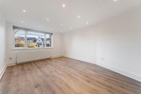 2 bedroom flat for sale, Durham Close, West Wimbledon SW20