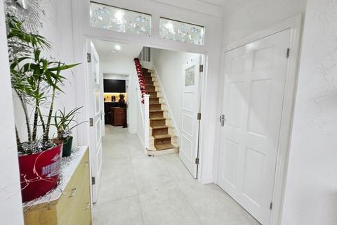 5 bedroom detached house for sale, Ruskin Road, Carshalton