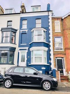 1 bedroom apartment to rent, Grange Road, Ramsgate CT11