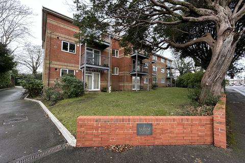 2 bedroom apartment to rent, St. Osmunds Road, Poole BH14