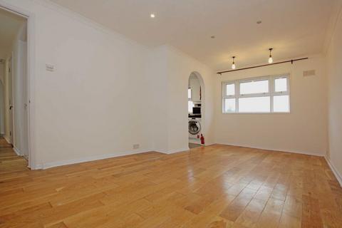 2 bedroom flat to rent, Taylor Close, Hounslow TW3