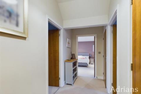 2 bedroom flat for sale, Broomfield Road, Chelmsford