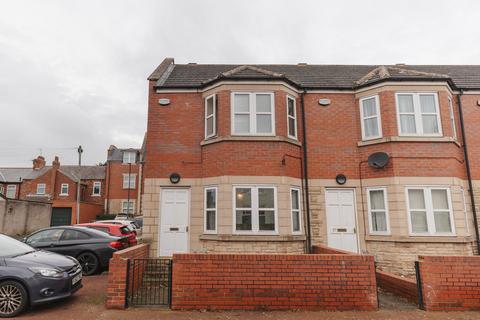 2 bedroom end of terrace house for sale, Alnwick Street, Newcastle upon Tyne NE15