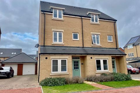 4 bedroom semi-detached house for sale, Hamsteels Close, Houghton Le Spring, DH4