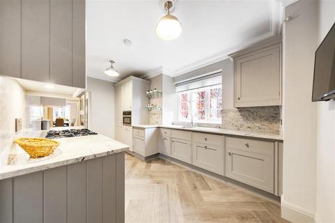 2 bedroom flat to rent, Marsham Street, SW1P