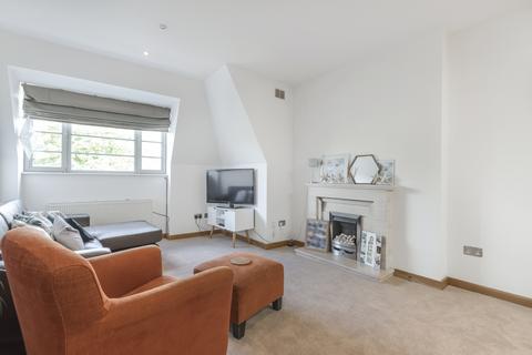 2 bedroom flat to rent, Romeyn Road Streatham Hill SW16