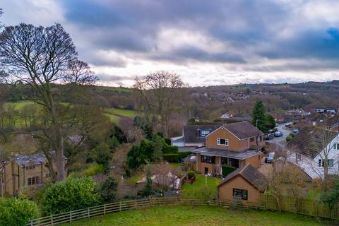 4 bedroom detached house for sale, Thorpes Avenue, Denby Dale