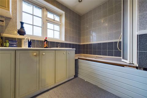 12 Englefield Road, Theale, Reading, RG7 5AS