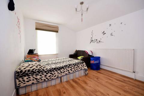 3 bedroom house for sale, Lincoln Road E7, Forest Gate, London, E7